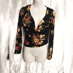 Ambiance Black Floral Wrap Cropped V neck Long Sleeve Shirt L